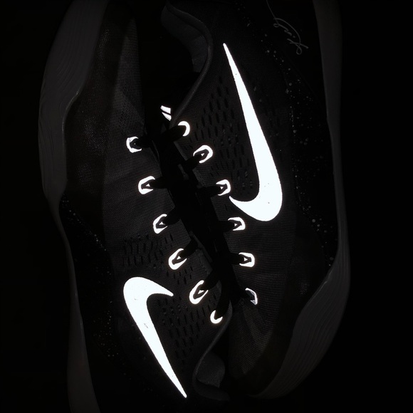 Kobe 9 metallic silver - Picture 4 of 8